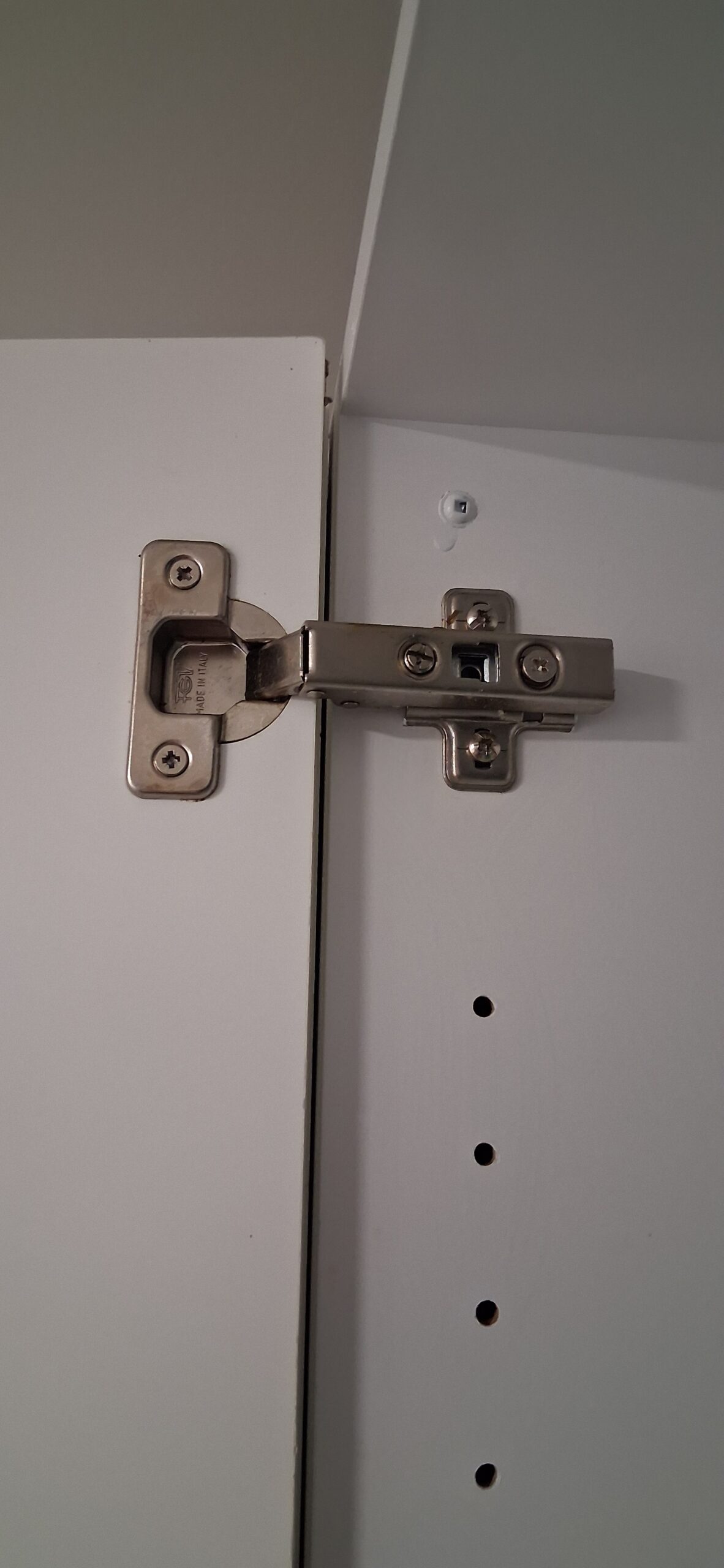 Kitchen cabinet hinge repair in Ottawa — FixItAll Handyman Services